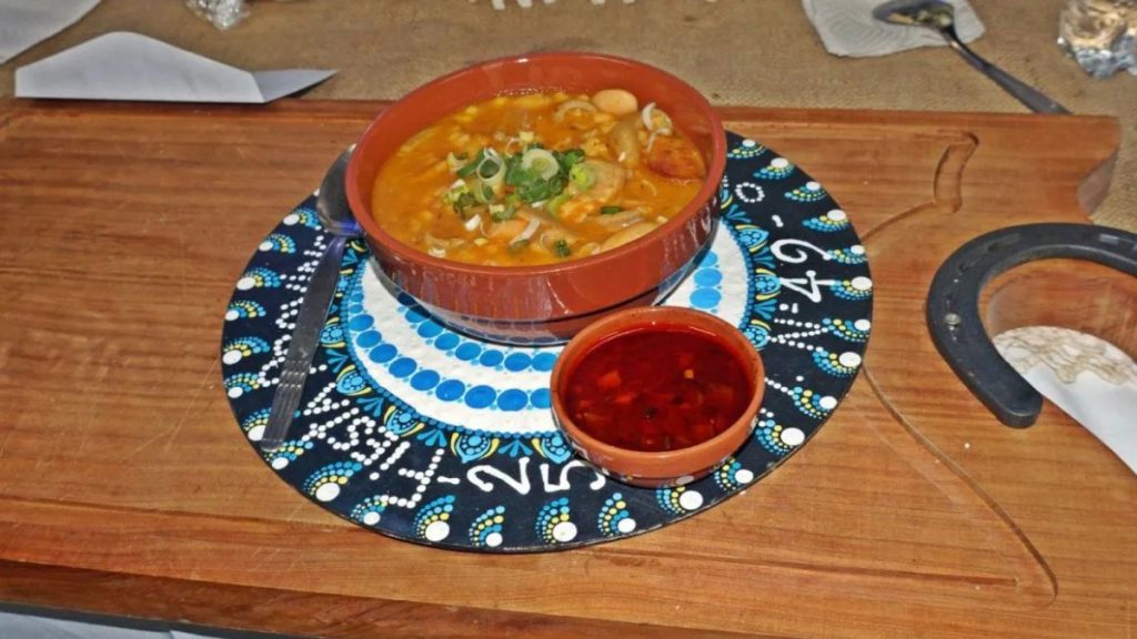 Fiesta del locro en Enrique Godoy